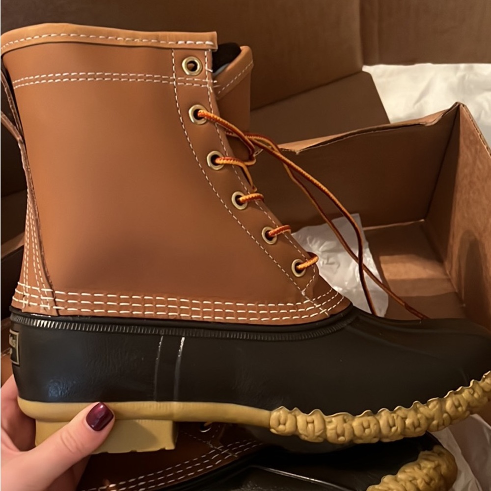 Size 8 brand new LL Bean Boots Gore-Tex insulated